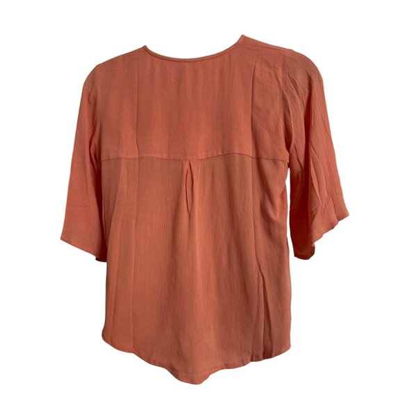 Olivaceous Button Up Peach 3/4 Sleeve Size Medium NWT Rayon V Neck - Picture 2 of 8